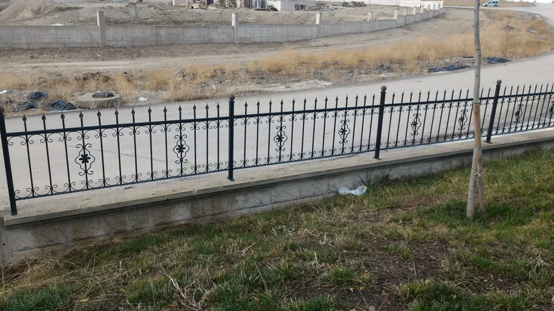 Bahçe demiri ve ferforje bahçe korkuluğu 1