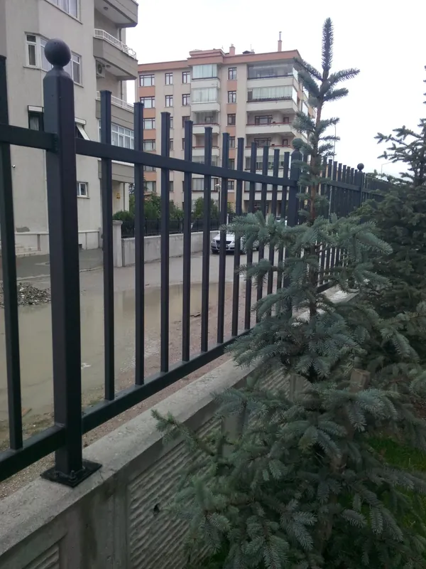 Bahçe demiri ve ferforje bahçe korkuluğu 4