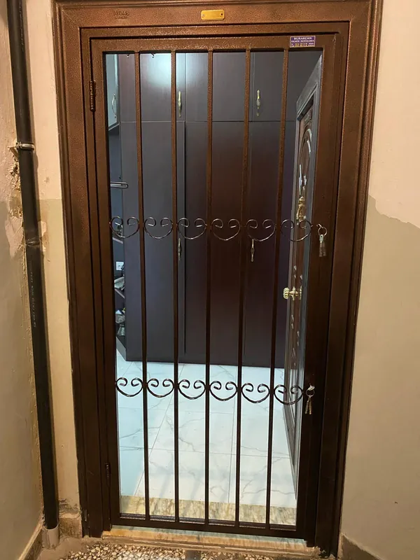 Bina giriş kapısı ferforje uygulaması 4