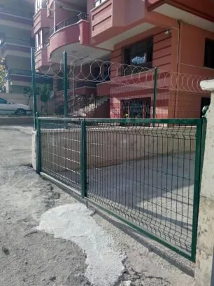 Bina giriş kapısı ferforje uygulaması 25