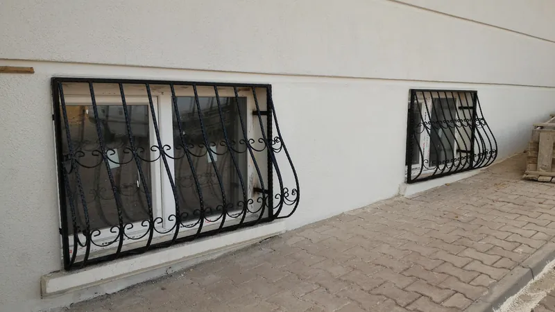 Ferforje pencere demiri uygulaması 4