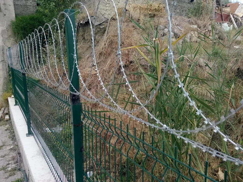 Yeşil tel çit uygulaması 5