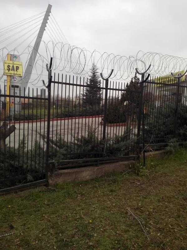 Yeşil tel çit uygulaması 17