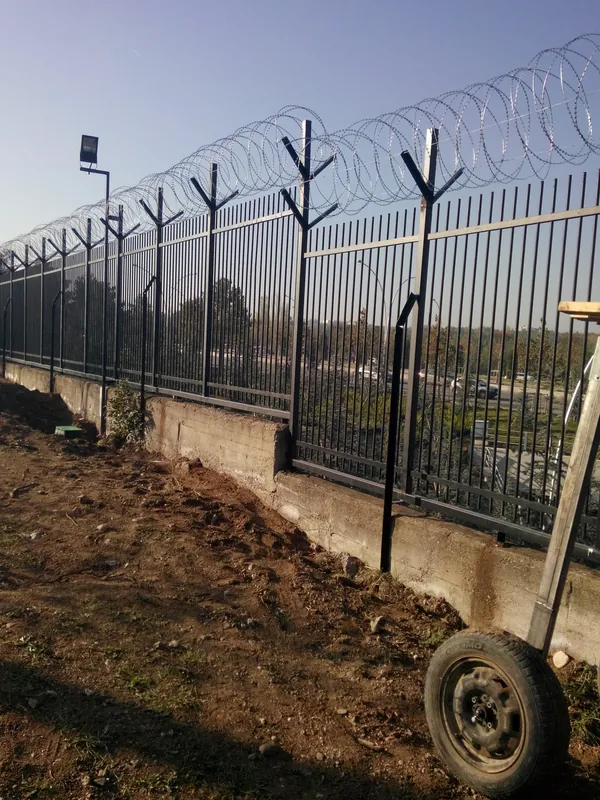 Yeşil tel çit uygulaması 19