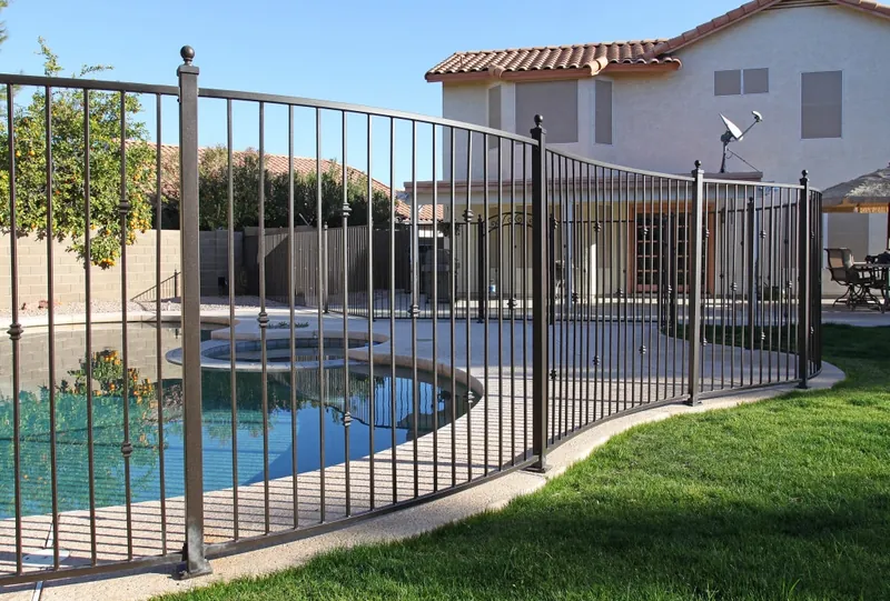 Yeşil tel çit uygulaması 24